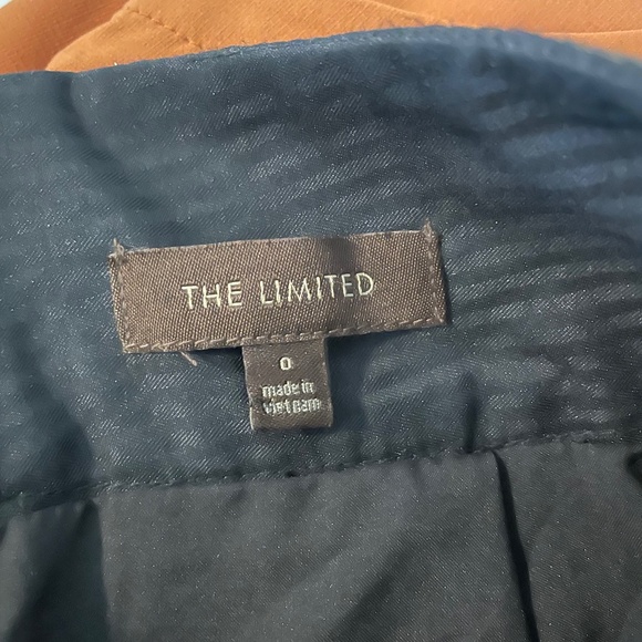 The Limited Pencil Skirt - Picture 4 of 4